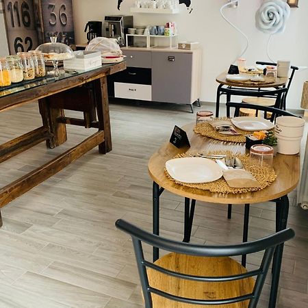 Residenza Lisy Hotel Verbania Ngoại thất bức ảnh