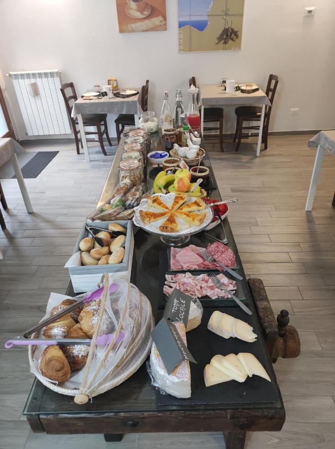 Residenza Lisy Hotel Verbania Ngoại thất bức ảnh