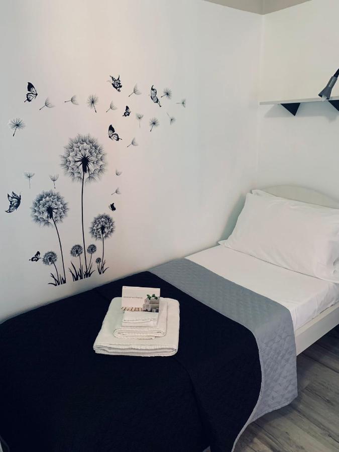 Residenza Lisy Hotel Verbania Ngoại thất bức ảnh